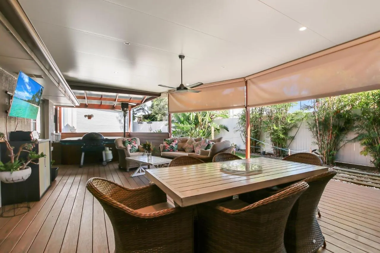 Holiday home Monash Street 6, Golden Beach Villa Australia